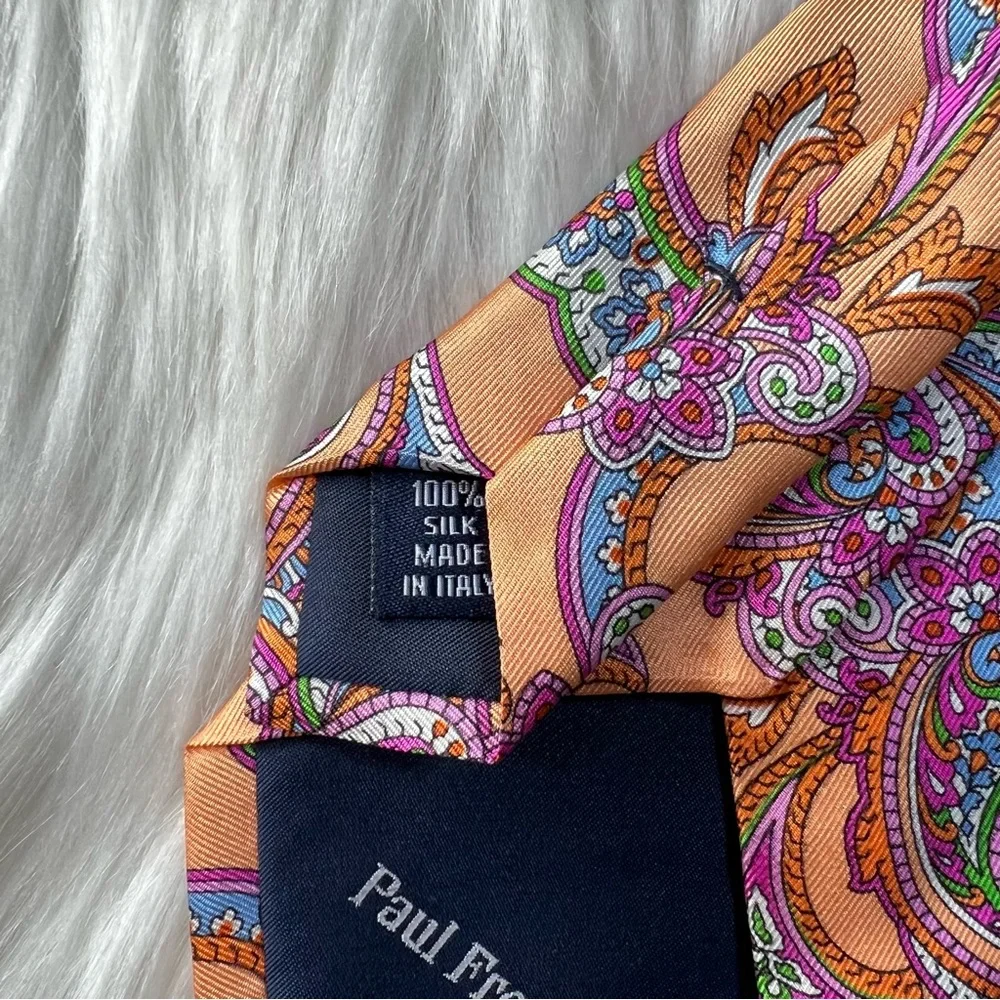 NWT Paul Fredrick 100% Silk Paisley‎ Tie